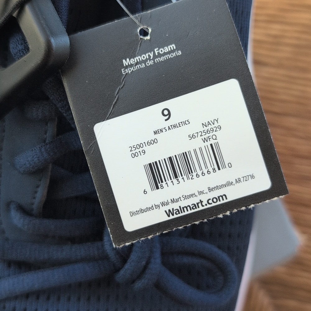 NWT Athletic Works Men's Memory Foam Sports Shoes Size 9 Blue & White - Picture 2 of 8
